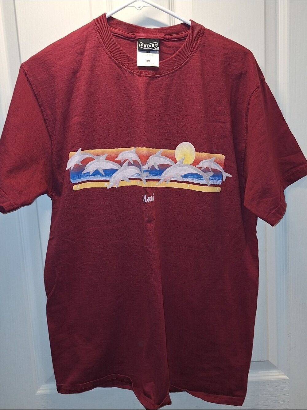 Volcom Maroon Short-Sleeve Tee with Dolphin Sunset Graphic Maui Vintage Large